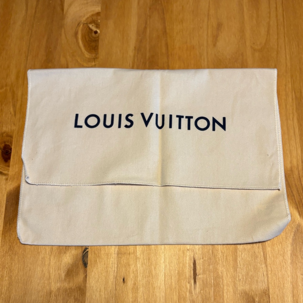 LV Dust Bag